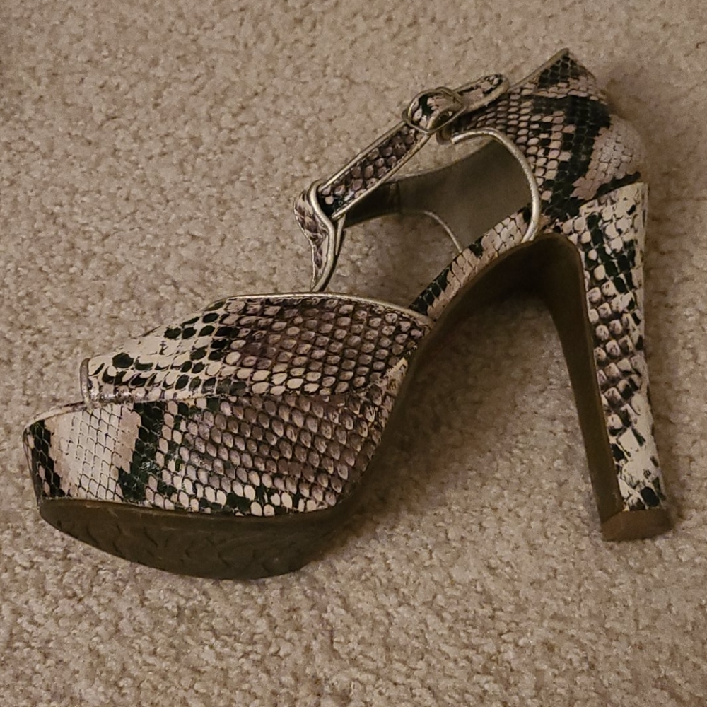 Pink & Pepper 5" Heels 👠 - Picture 9 of 11